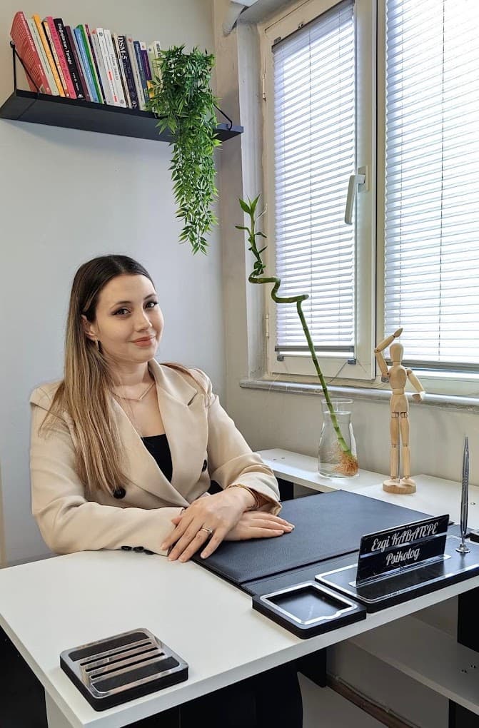 Fatma Ezgi KABATEPE - UZM. Psikolog